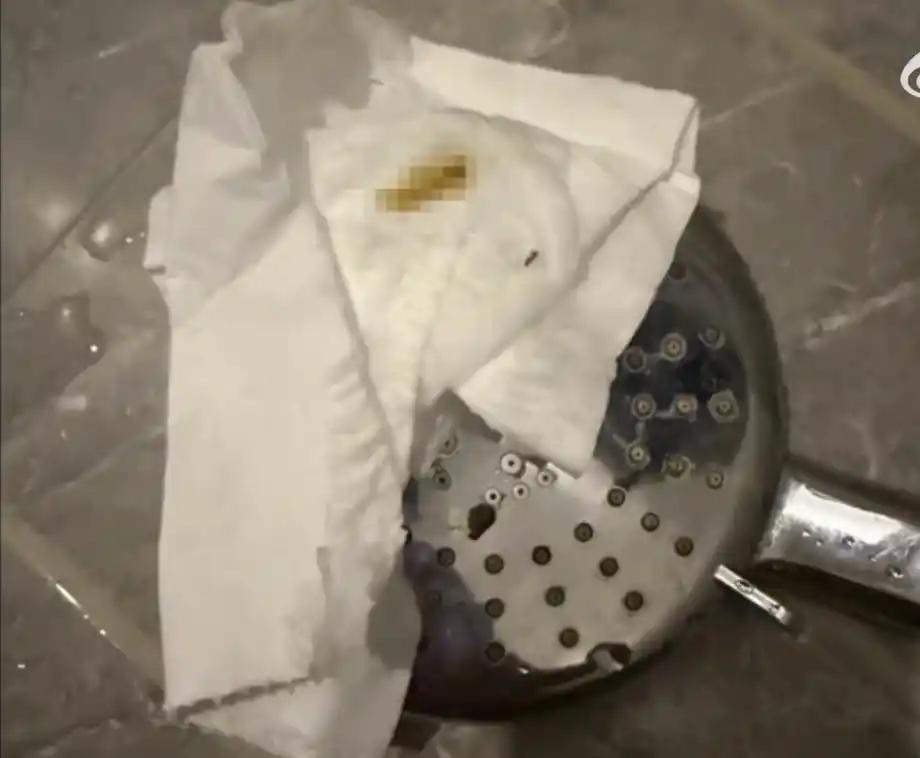 太恶心了，以后再也不敢住酒店了！浙江一对情侣入住酒店，女友刚洗完澡发现不对劲，直