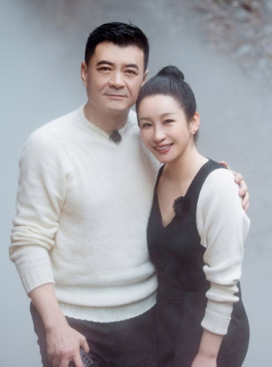 当年，秦海璐与身价20亿的李厚霖同居了四年。当她在思考是否嫁给他时，却突然收到了
