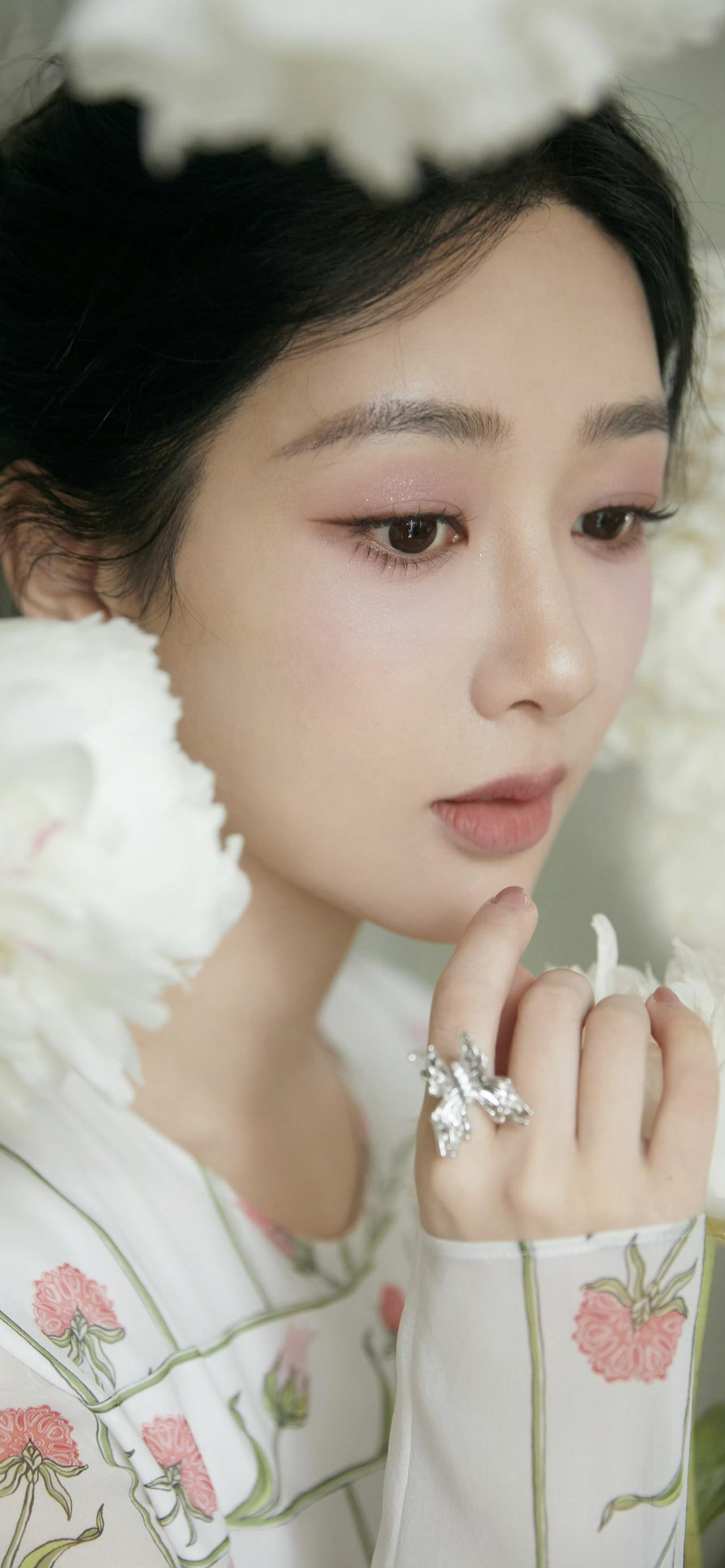 美女壁纸-第6277期-杨紫