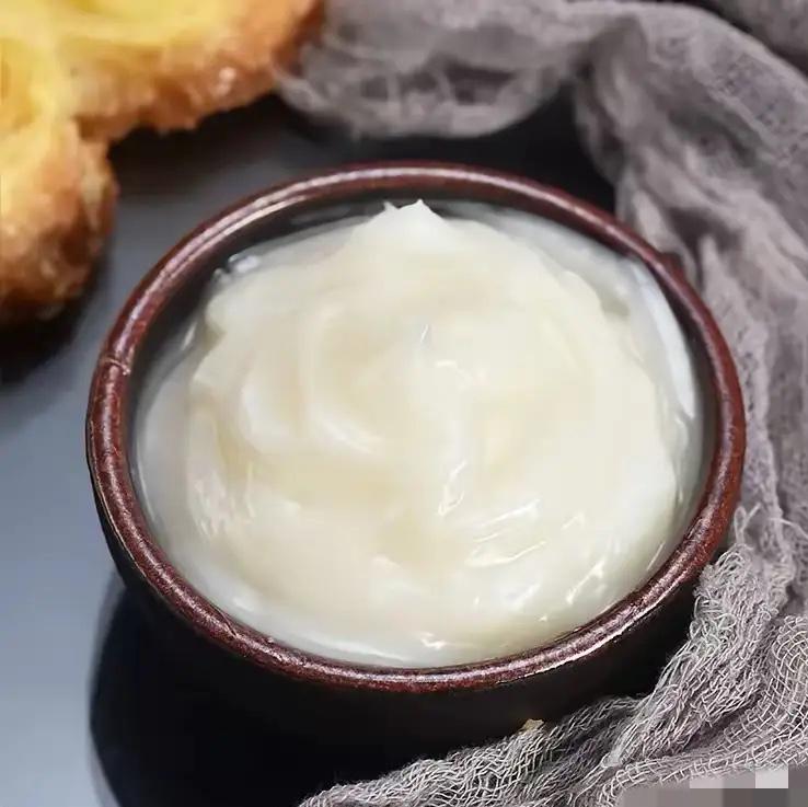 别再把猪油当“毒药”了！央媒点名+大学实锤：这才是真正的“长寿油”？“吃猪油会