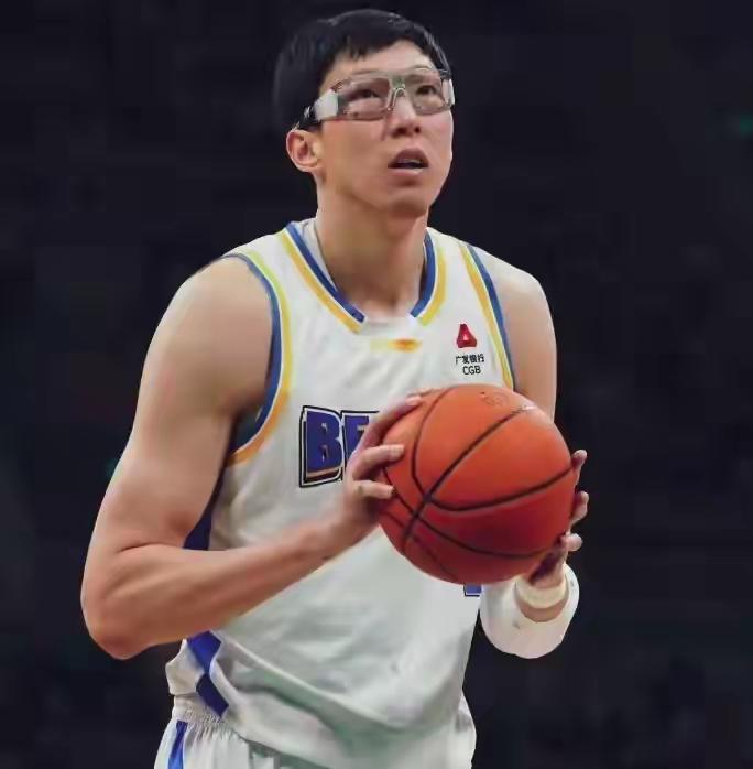 北京队输给吉林，周琦是罪魁祸首。罚篮竟然八罚零中，这是人干的事吗？？？这是你的职