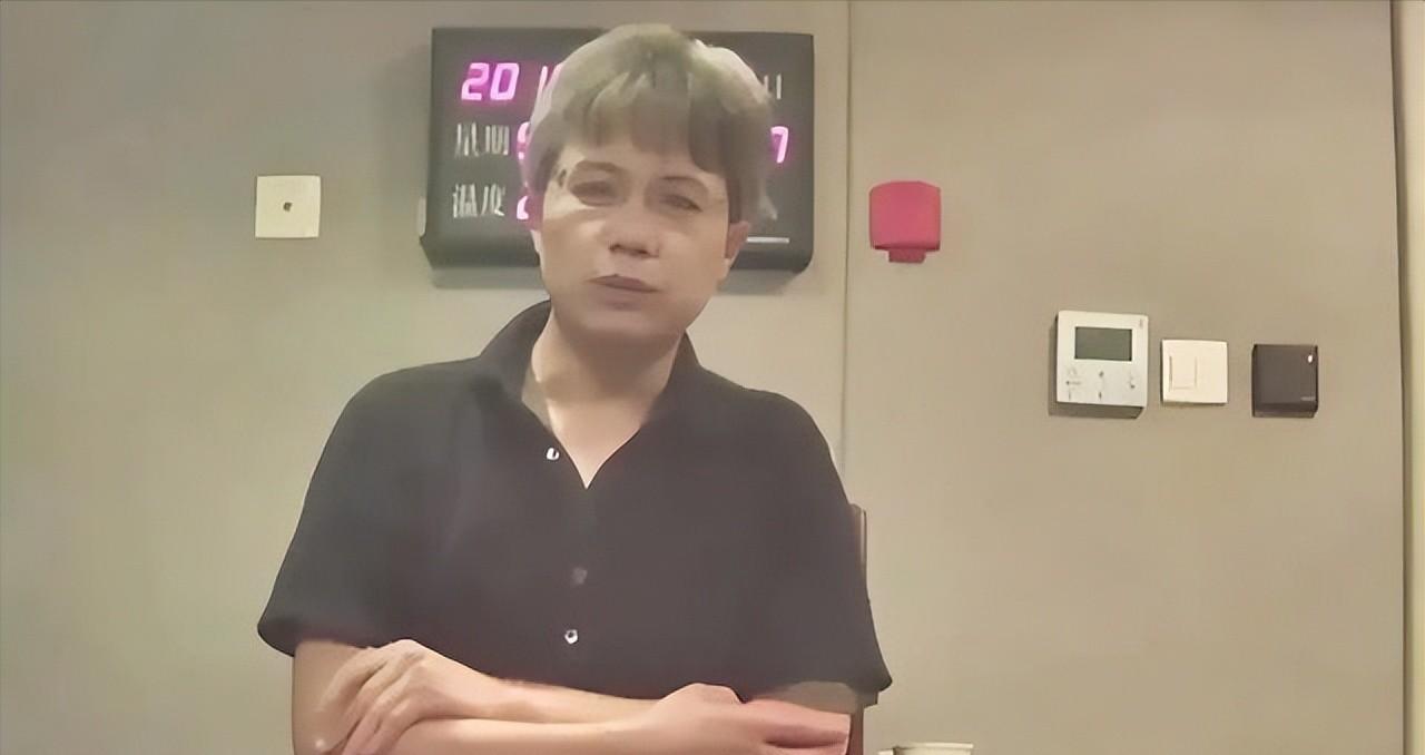 谁能想到，一个掌握着国家航天命脉的骨干专家，竟然为了几顿烧烤和一点美元，把核心机