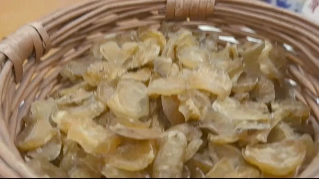 男子泡附片中毒！记者调查：线上易买线下严管