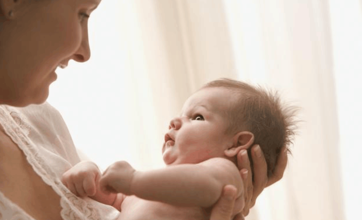 宝宝有这些表现时, 说明母乳不够吃了
