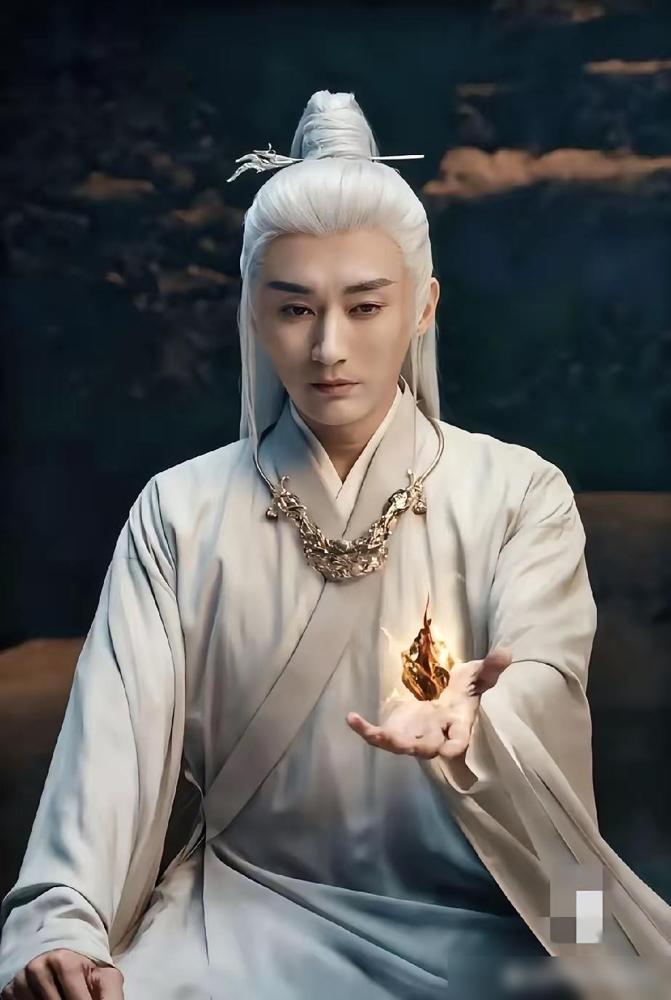 刚拿完奖就复制粘贴？刘学义这操作，一半人骂他偷懒，另一半人却把他捧上神坛。你