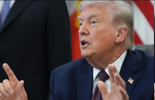 就在刚刚，特朗普很伤心，做出一个重大决定。中东冲突尚未平息，美国总统特朗普