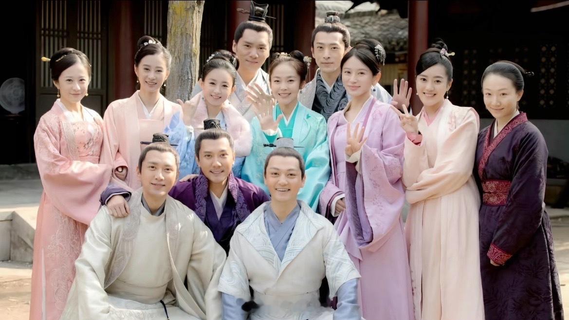 知否主演都来祝贺王仁君拿奖知否主演都来祝贺王仁君拿奖，没想到时隔多年知否剧组还