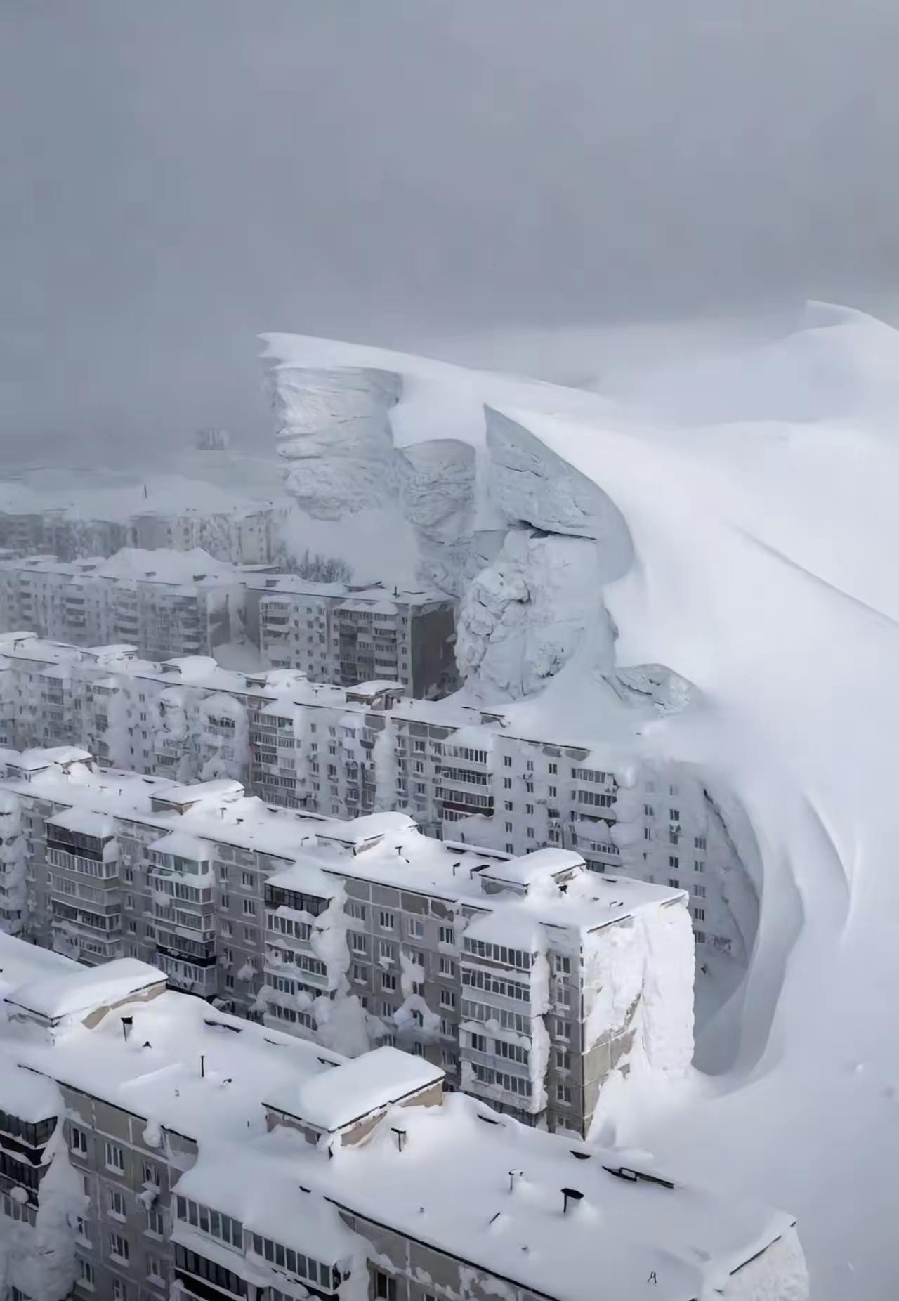 网传俄罗斯堪察加半岛特大暴雪有20米厚，那是扯淡，我上网一查，2026年1月堪察