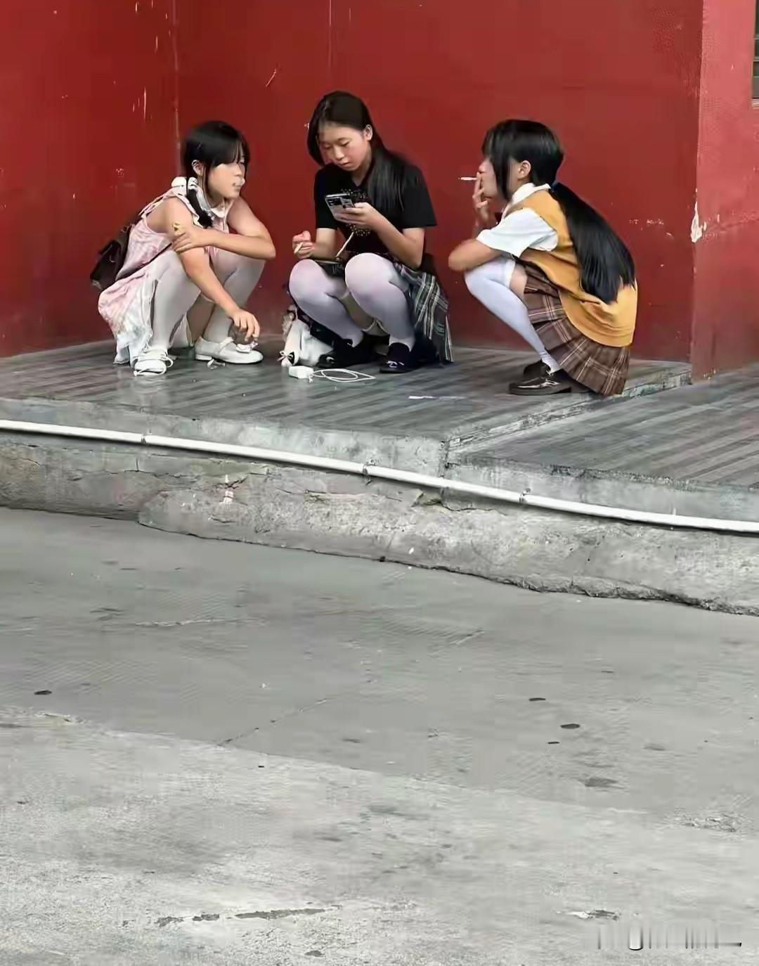 现在的小姑娘不好管了！家长该怎么破局