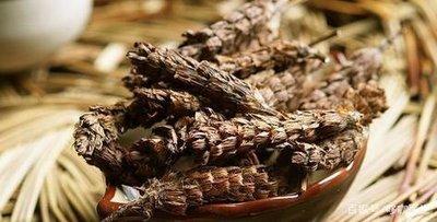 夏枯草加一物，调理身上结节，成本不过几块钱很多人都知道夏枯草，路边也很常见，这