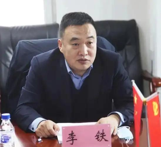 李铁被重判，说明一个道理：你可以贪，但别把事情做绝。为什么是他？原因其实非常