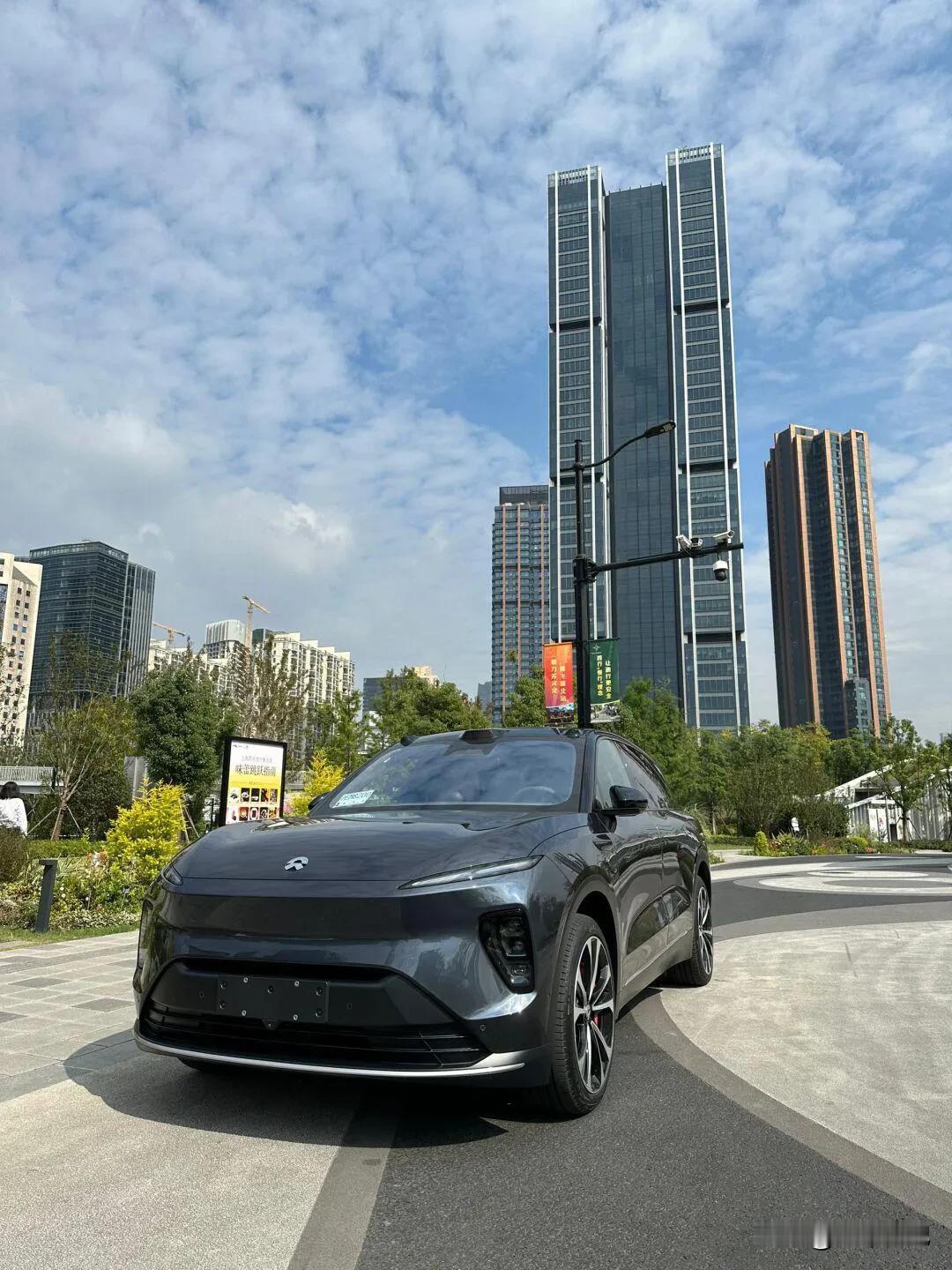 人有时候真的别死要面子活受罪手里攥着30万存款，本想着存起来给孩子攒学费，