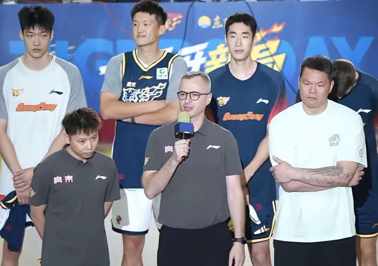 朱芳雨从广东男篮总经理职位下来后，彻底放飞什么都敢说了？一句结果不会陪你演戏，很