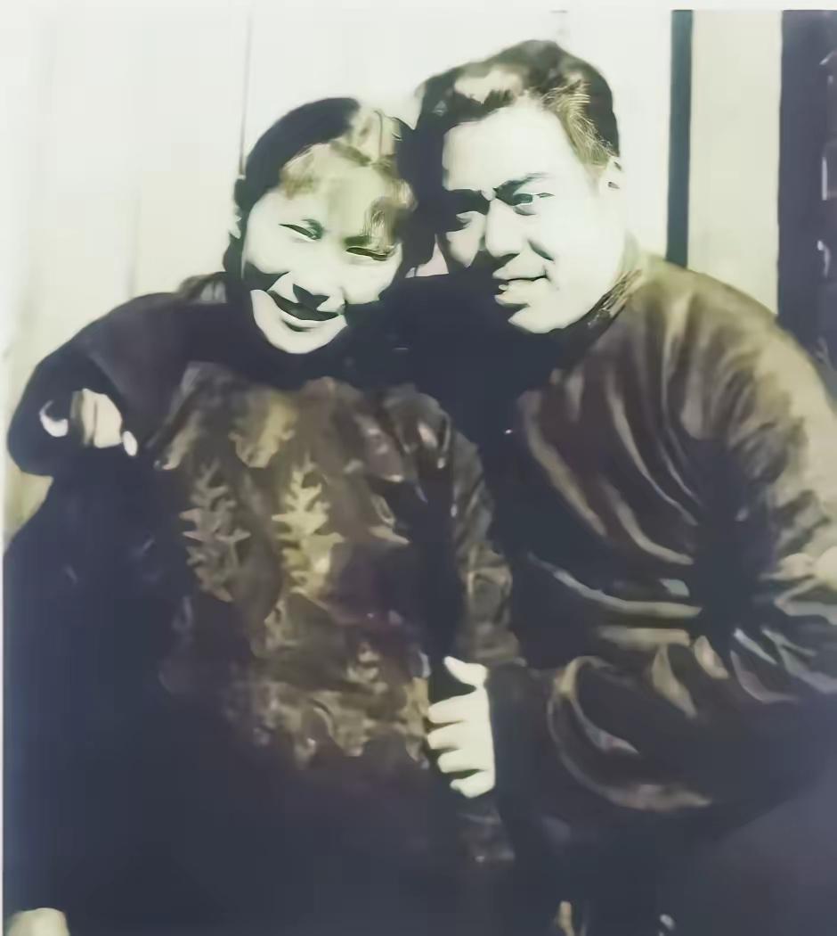 1941年6月，国军少将陈中柱战死后，头颅被日军割下带走。意外的是，他怀孕的妻子