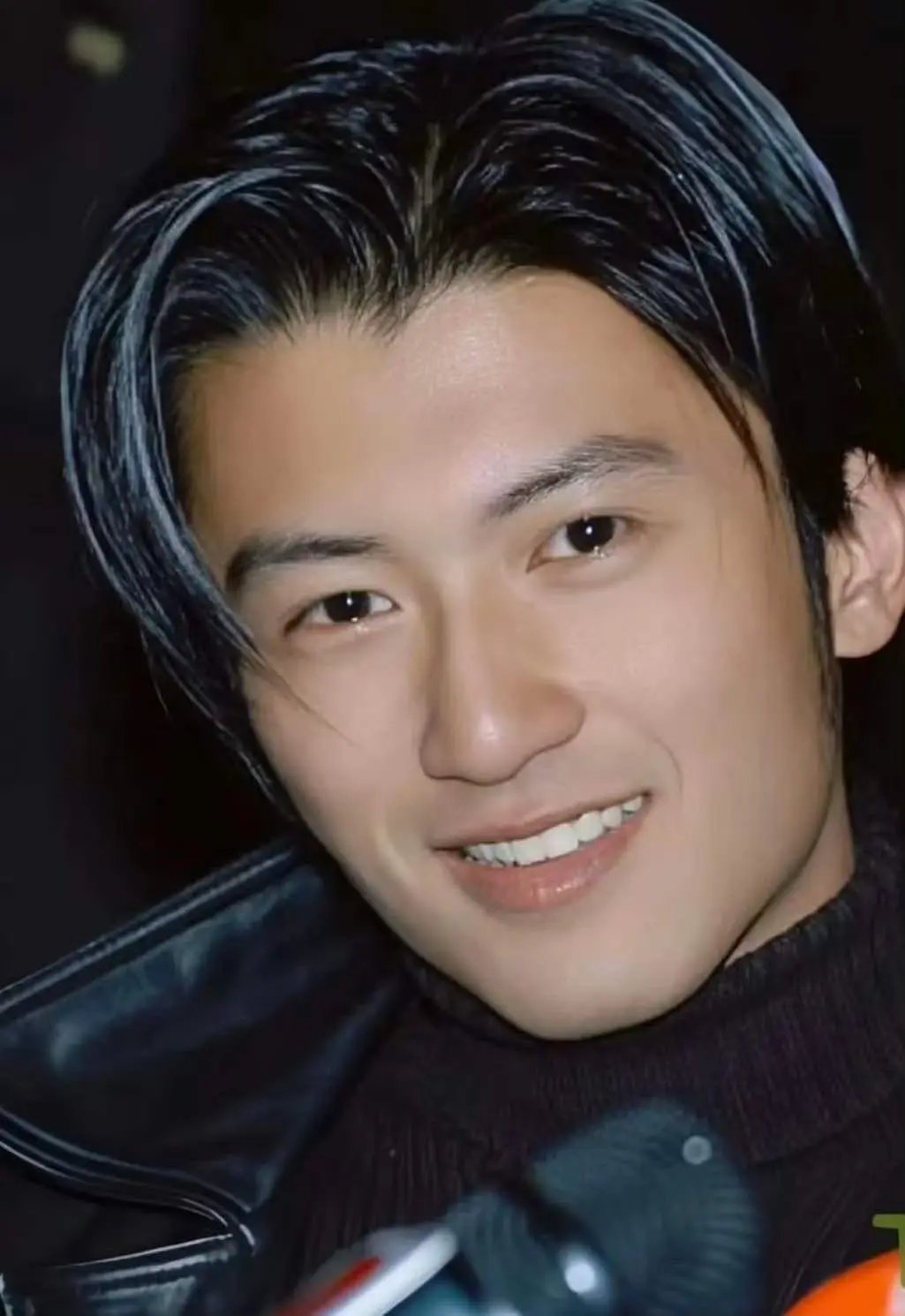 锋芝楼里捡的图，神颜成这样，般配成这样。没赶上嗑他们俩，好遗憾