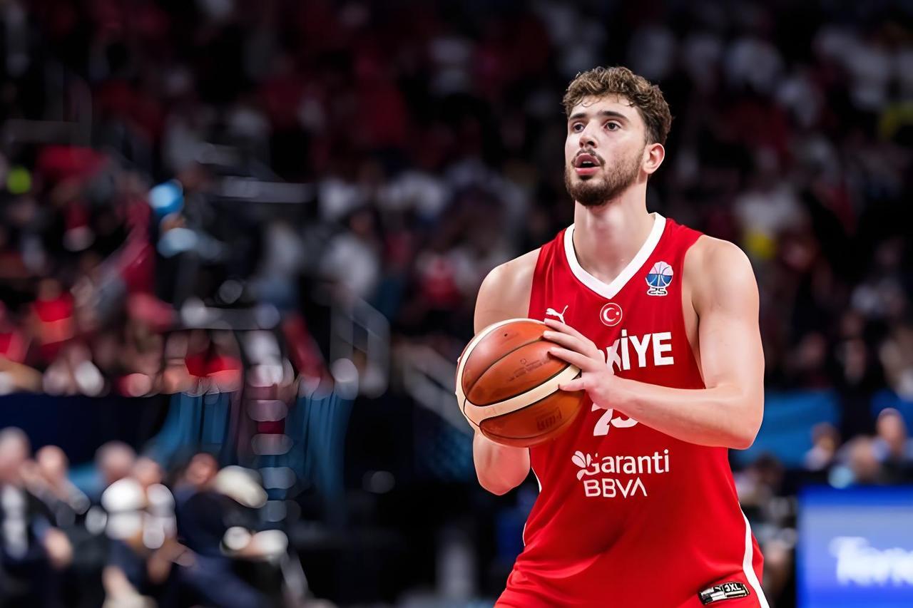 感觉不妙啊，火箭首轮应该是打掘金了我去第三很稳，后面赛程也轻松。木狼伤了