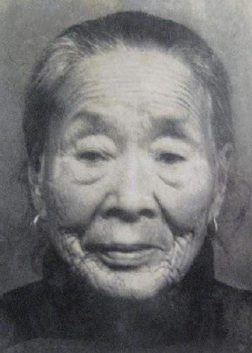 “戴笠情妇！”国民党美女特工张春莲，为了保命，隐姓埋名嫁给农民！30年生下8个孩