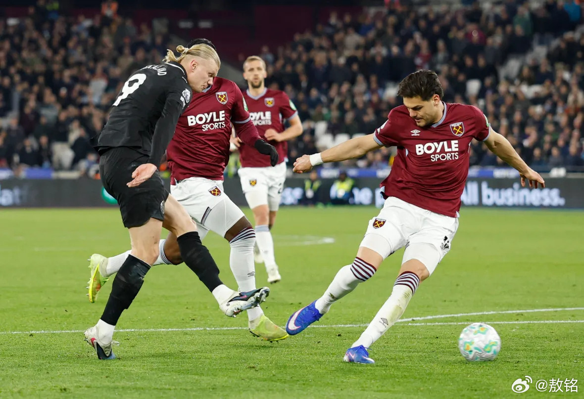 英超争冠9分的领先优势，即使曼城少赛的一场赢了埃弗顿，那也是6分。即使4月18