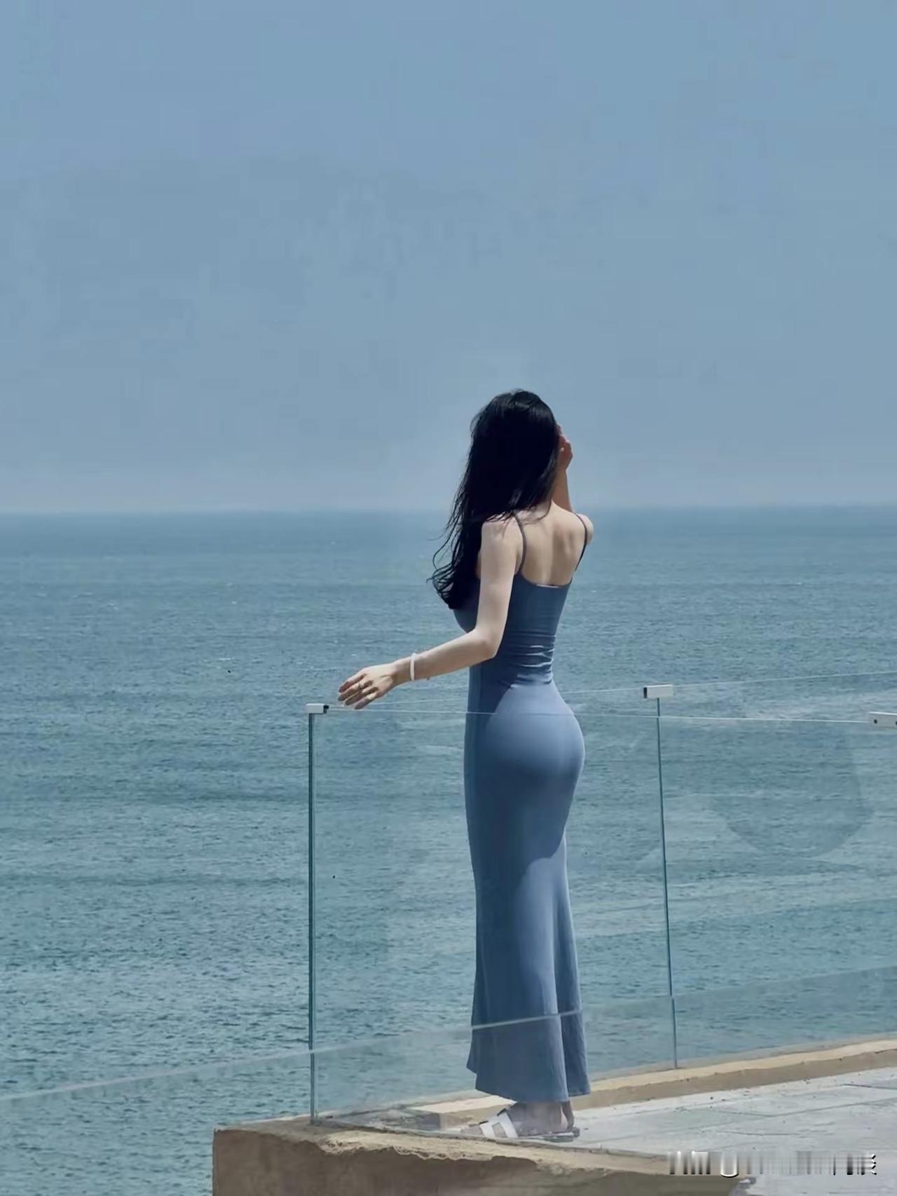 现在海边度假酒店确实性价比非常高，面朝大海，春暖花开。