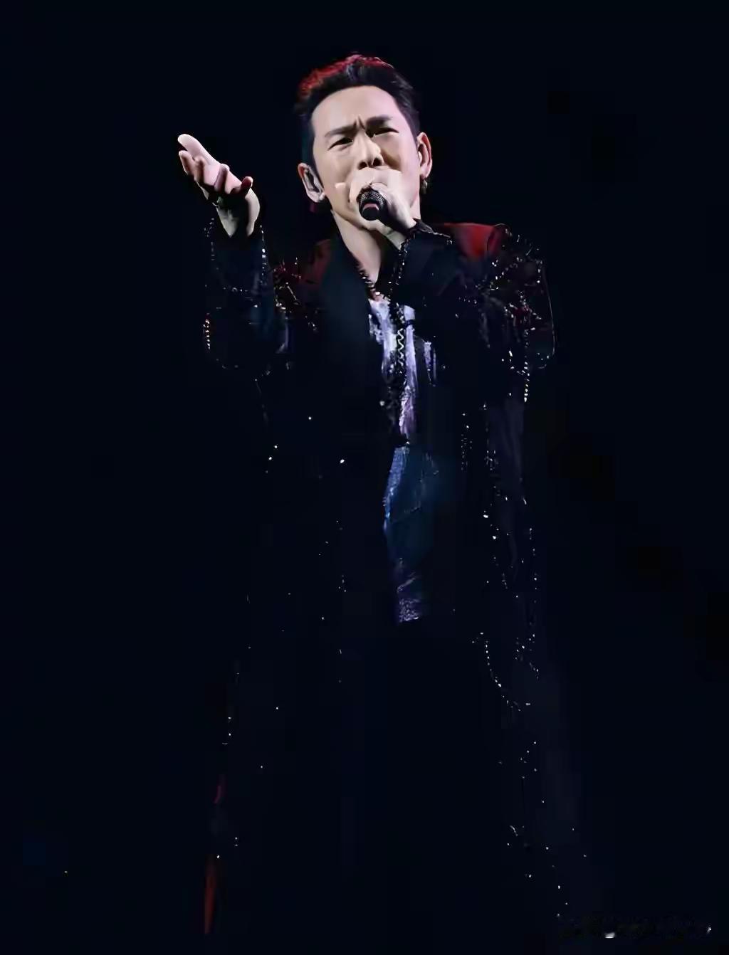 深度解读！杜德伟演唱会观众席众星云集，到底藏了多少真东西！杜德伟演唱会的明