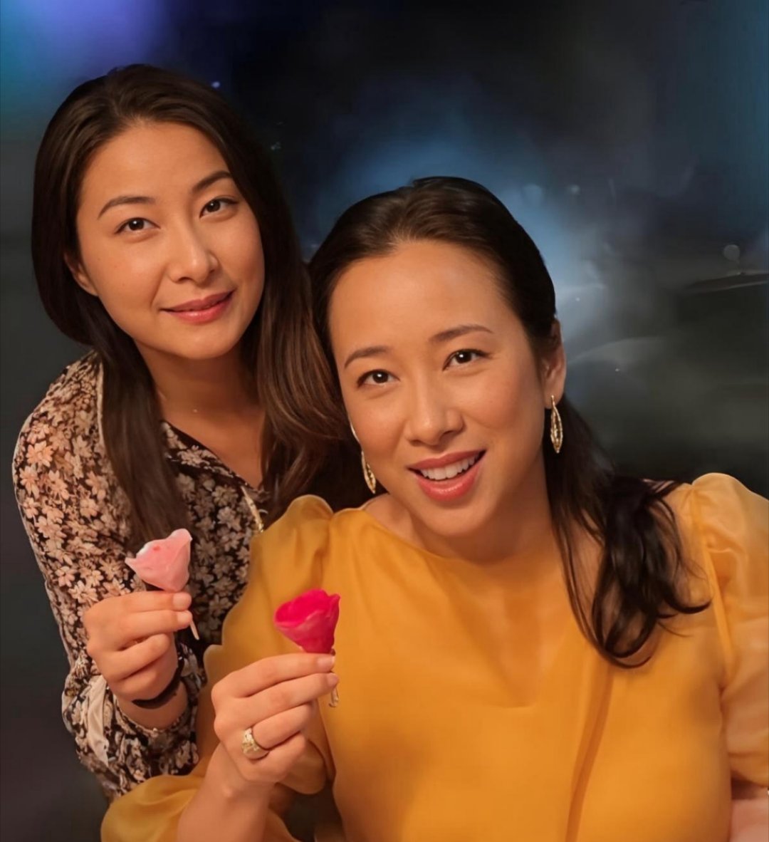 郭晶晶的大女儿霍中妍呀，那颜值真是太出众了，都已经火出圈啦！她完美继承了奶奶朱玲