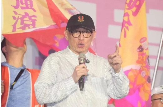曹兴诚又出来大放厥词了！在国民党跟民进党异口同声谴责所谓的世大运中国代表团人员“
