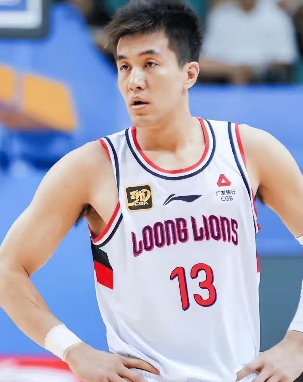 诈骗郭艾伦近千万的“好友”看来很不简单，多少懂点心理学，这是在等待一个时机，“趁