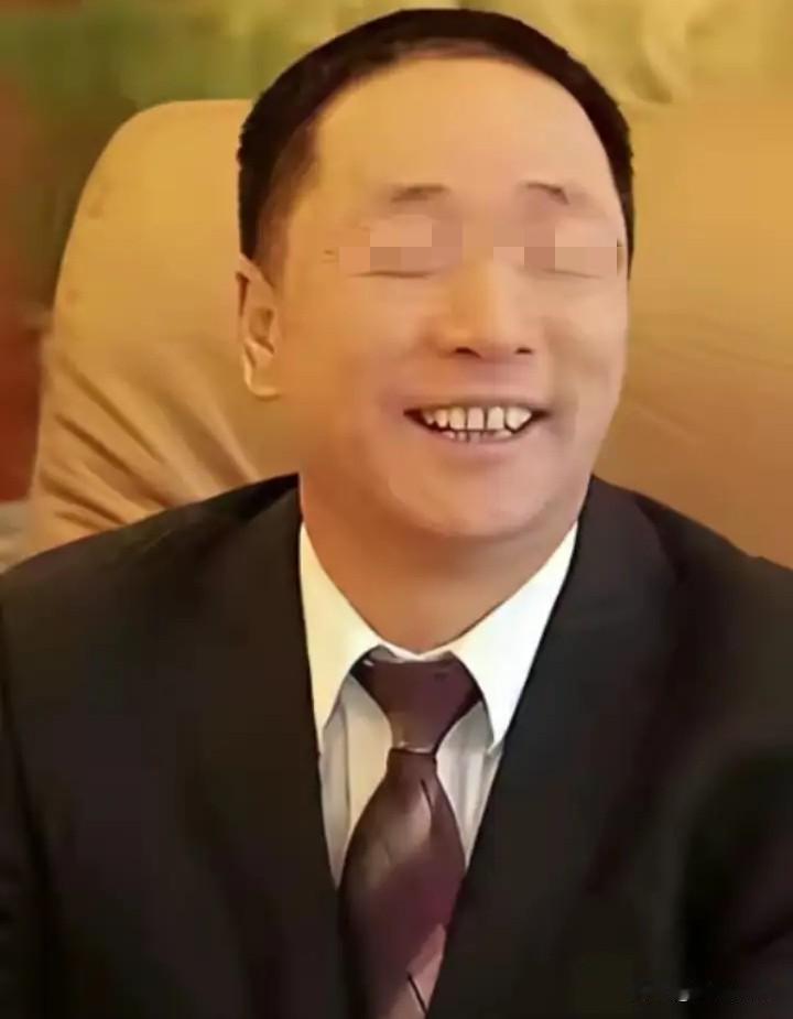 这场矿难的煤老板，应该是最不愿意看到事故的发生，本来自己已经打破了家境贫寒的逆境