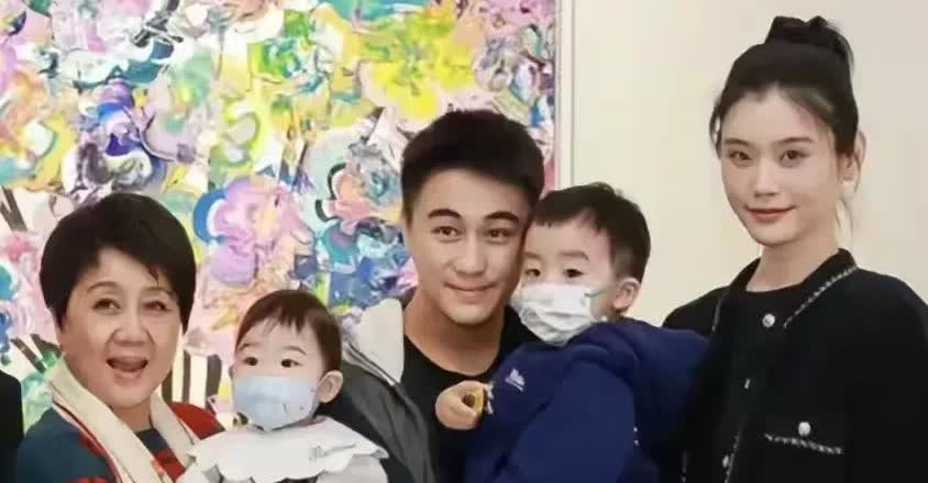 奚梦瑶这辈子不会有婚礼了，赌王已经去世，豪门没人来参加庶出的婚礼，来的人咖位不够