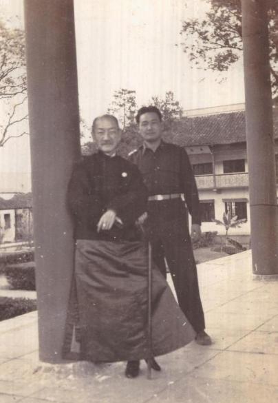 1949年2月11日，戴季陶在万念俱灰之下吞服了过量的安眠药。临终前，这位曾深刻