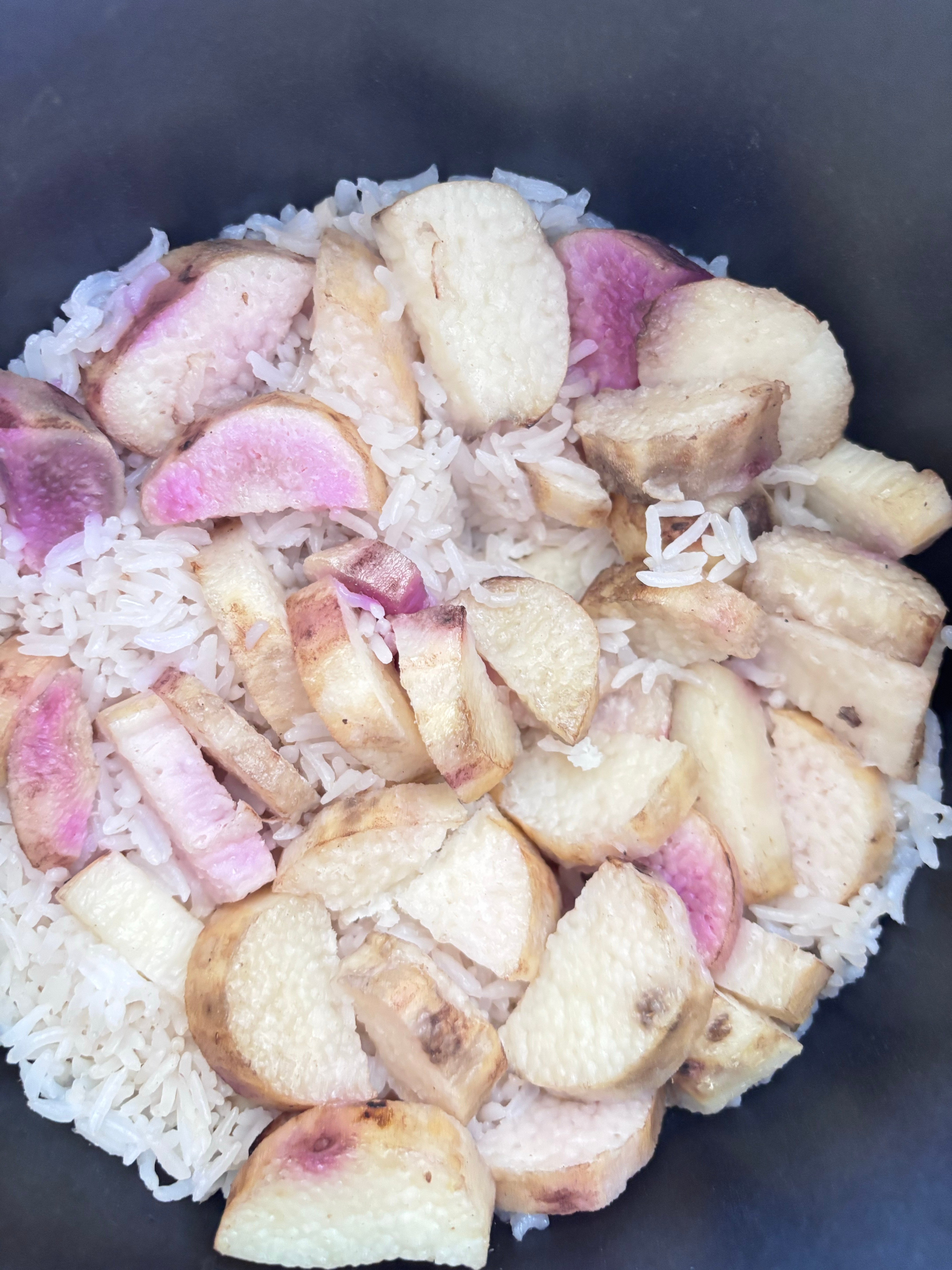 今天五谷杂粮饭继续，第一次吃脚板薯米饭🐰​​​
