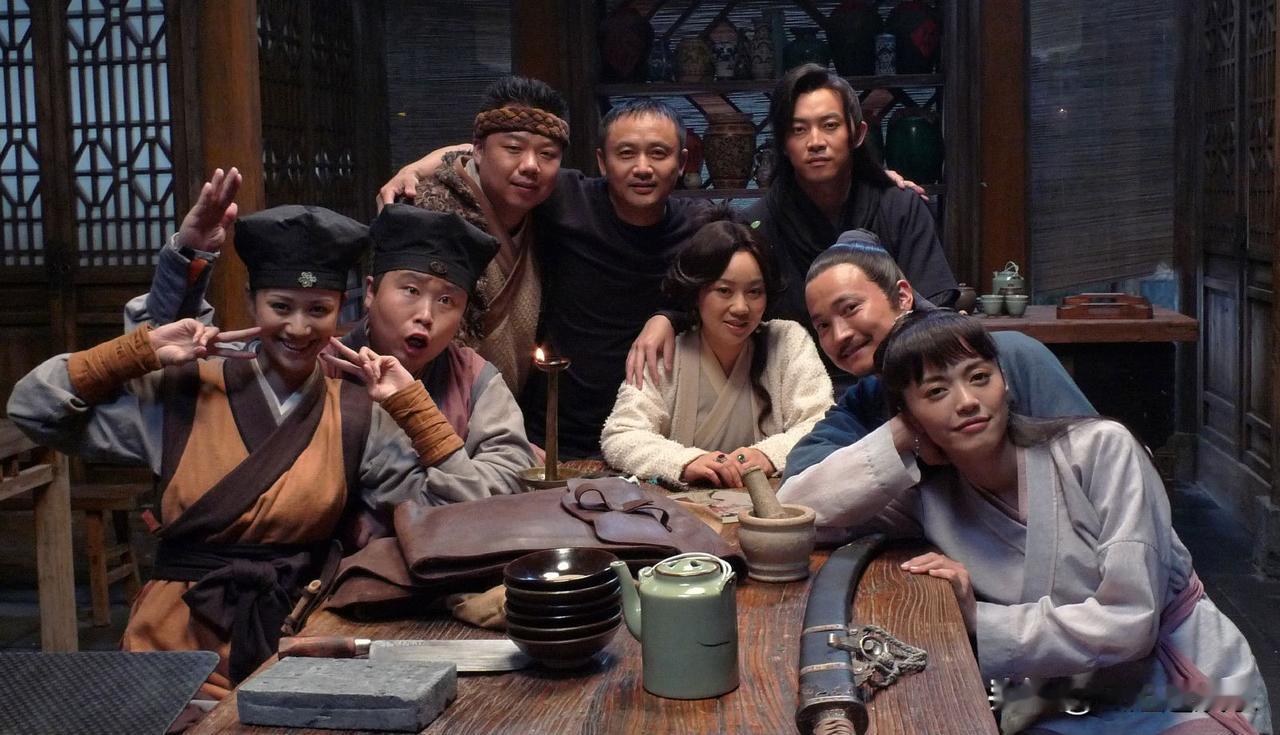 五一档票房迎来“断崖式”暴跌，首日仅1.77亿，同比暴跌55%，创下近五年新低。