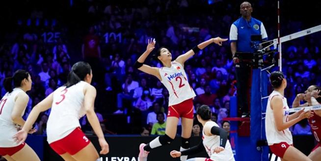 打疯了！中国女排3-0横扫世界冠军，3将齐发威，世界排名超越美国。6月6日晚上