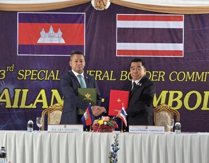 泰国明明占了上风。却签了份吃亏的协议？仗打了二十天。泰国和柬埔寨签了。