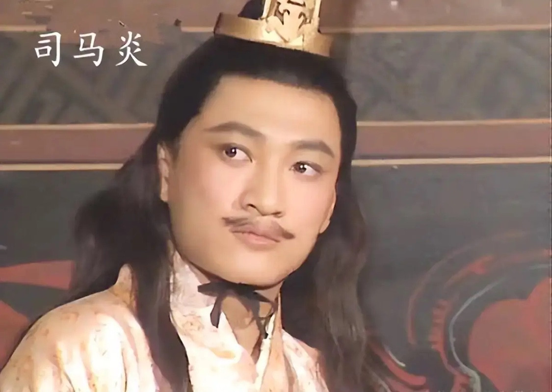 司马炎非常走运，他祖父司马懿、伯父司马师、父亲司马昭三人相继接力给他铺好了路，他毫不费力地就取得了天