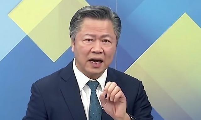 台湾名嘴赖岳谦说：我生三个孩子是有原因的，第一个女儿在台湾出生，当时以为生她一个