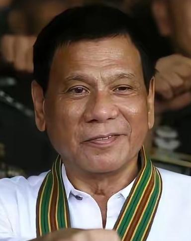 果不其然。菲律宾方面突然宣布了，将与美国、澳大利亚、新西兰在黄岩岛以东海域进行