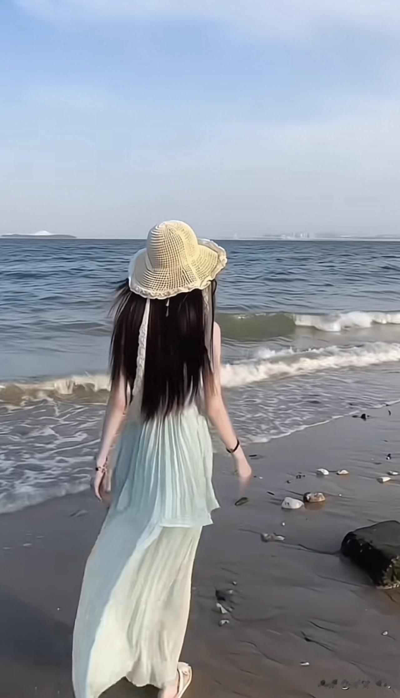 你信不信，中产阶层的家庭，正悄无声息地返贫。以前随手就可以消费几百块，现在买