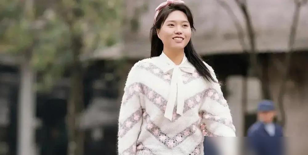 你以为梅婷和田雨在给年轻人擦屁股？央视一套的收视数据，把所有人的脸都打肿了。