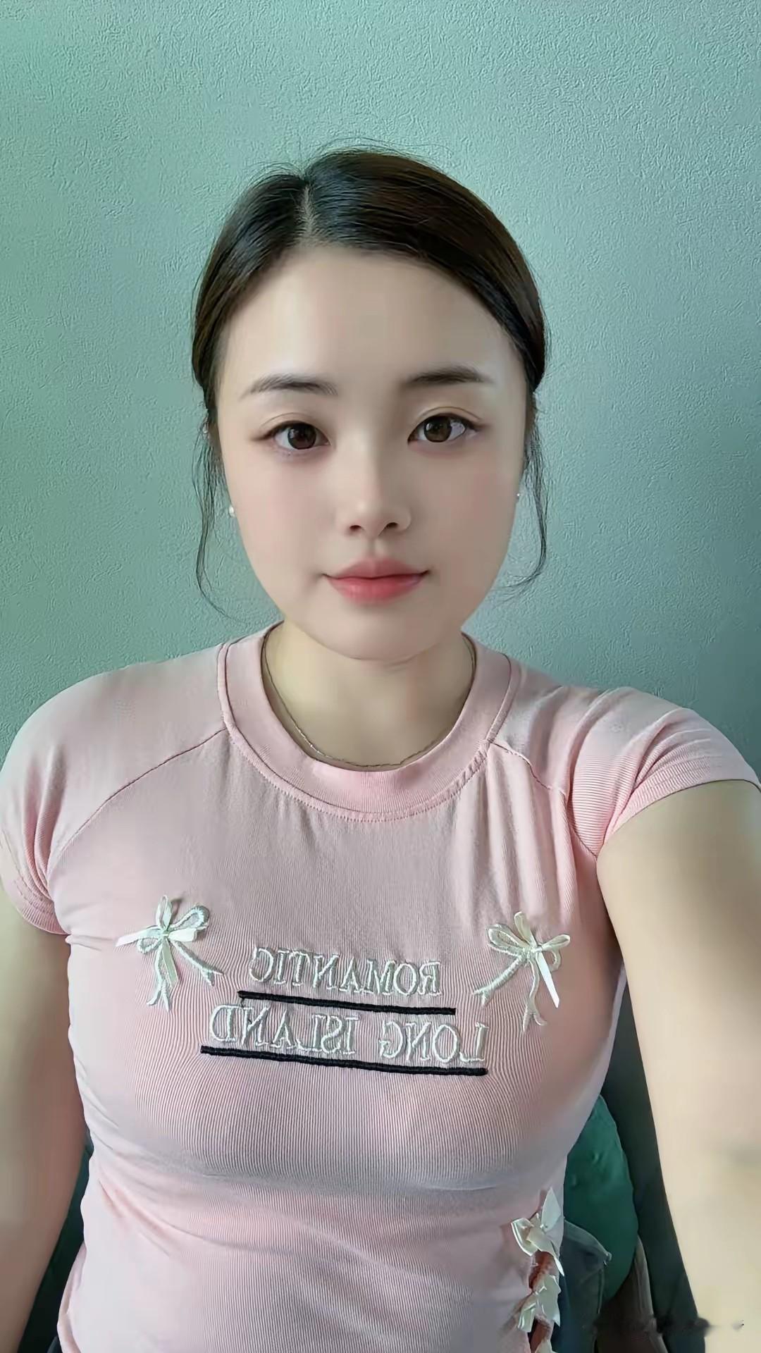 表姐婚后三年一直没孩子，婆家就给她领养了个小姑娘表姐婚后三年一直没孩子，婆