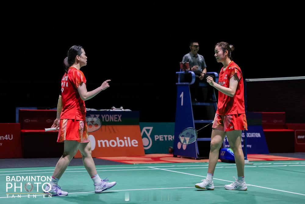 新组合陈樊淑湉/罗徐敏搭档第二站就拿下500赛冠军，国羽女双连续两站登顶2026