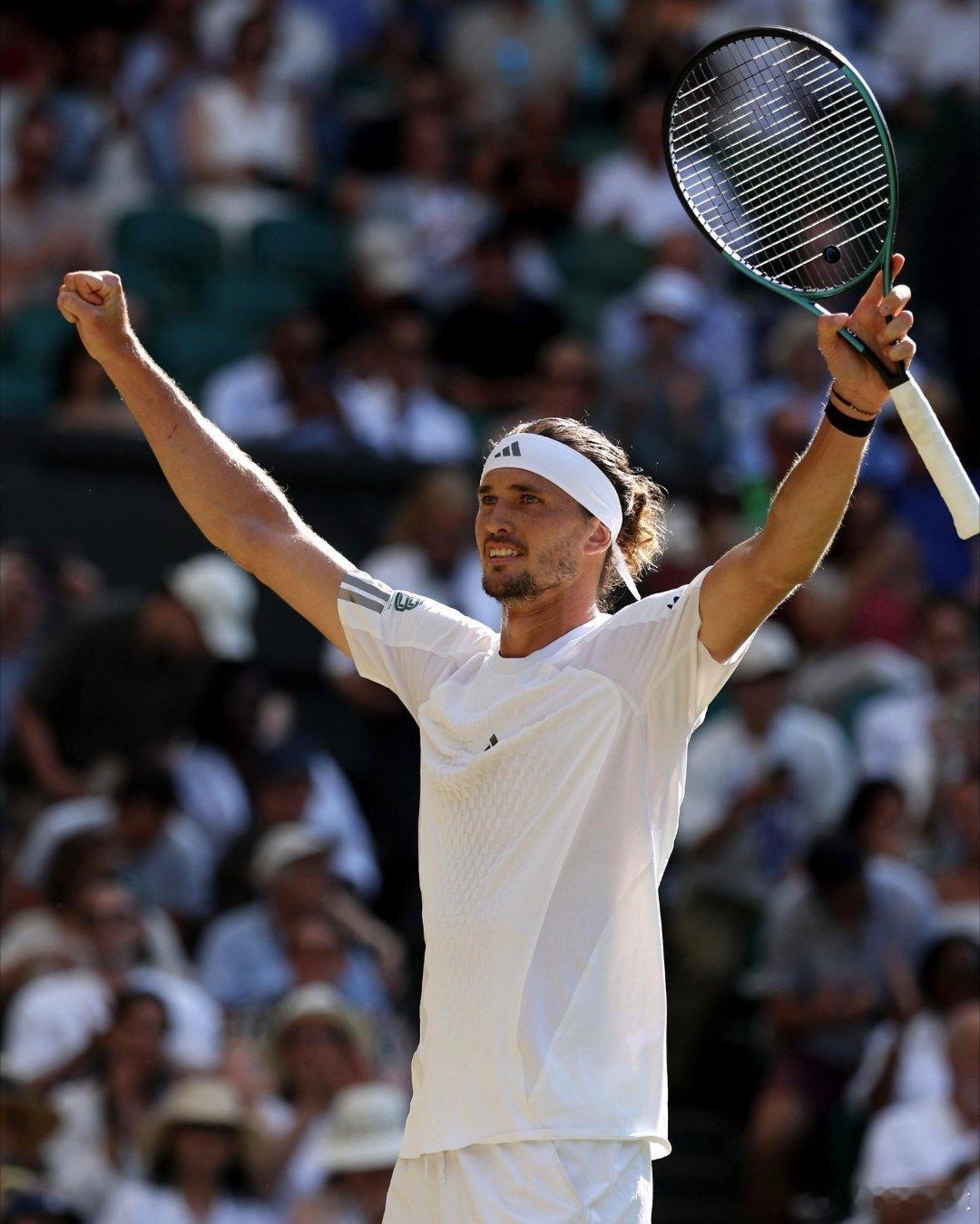 兹维列夫来到了超10000分俱乐部1.德约NovakDjokovic🇷?