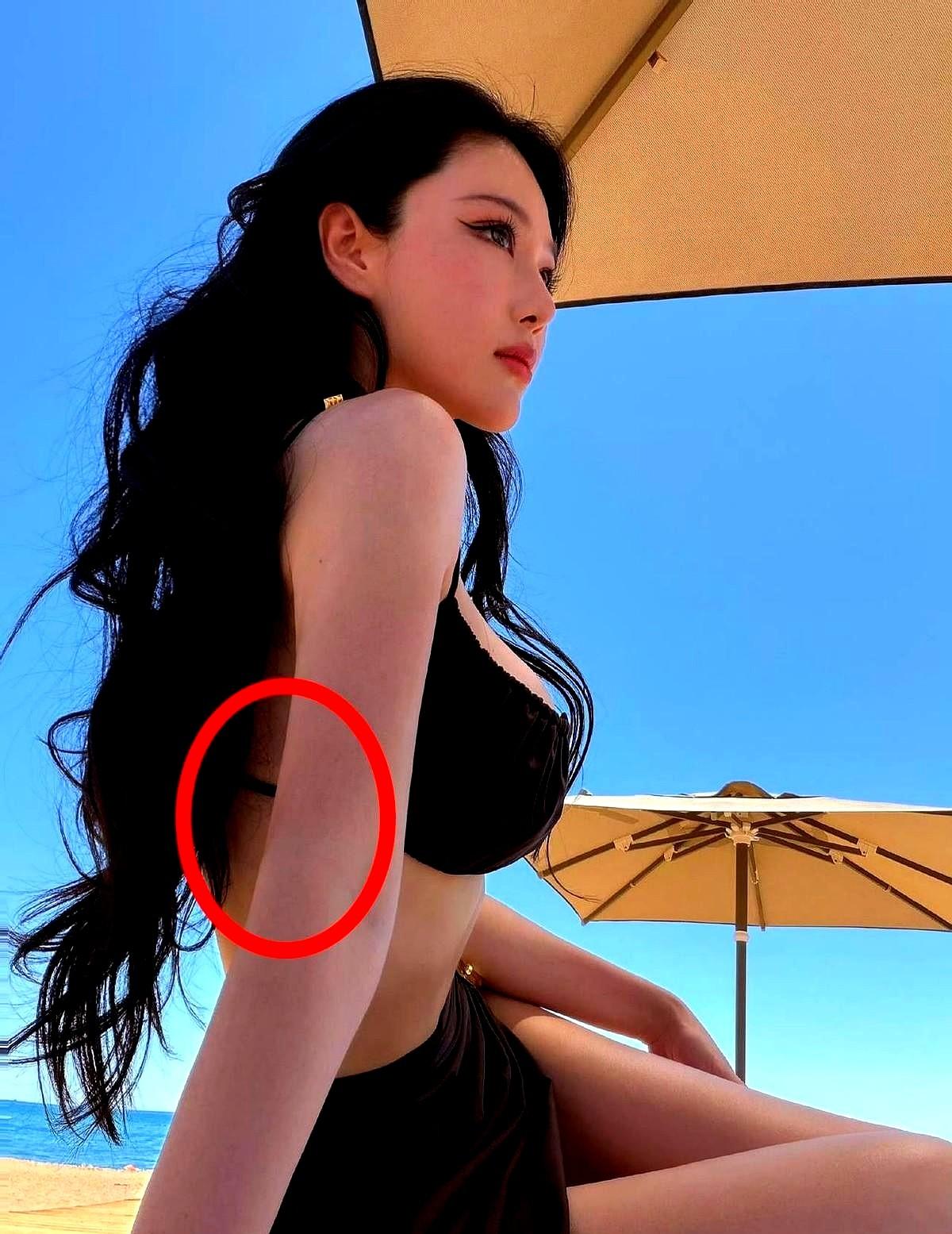 张馨予这组比基尼照片，估计得跟何捷好好解释一下。结婚7年，她把自己藏得严严实