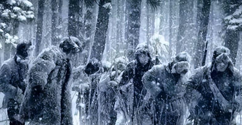 1932年秋，吉林敦化的戴家大院里，抗联将领王德林手心攥出了汗。他刚说完“东