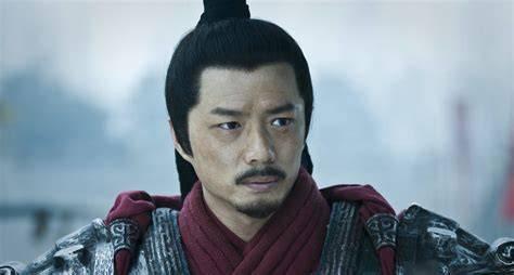 公元前201年，韩信衣锦还乡，干了三件事，件件让人脊背发凉。给一个洗衣服的老