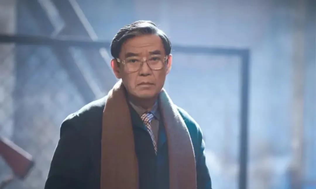 李立群也开炮王家卫了。11月5日，向太发视频谈到导演王家卫近日争议传闻，表示