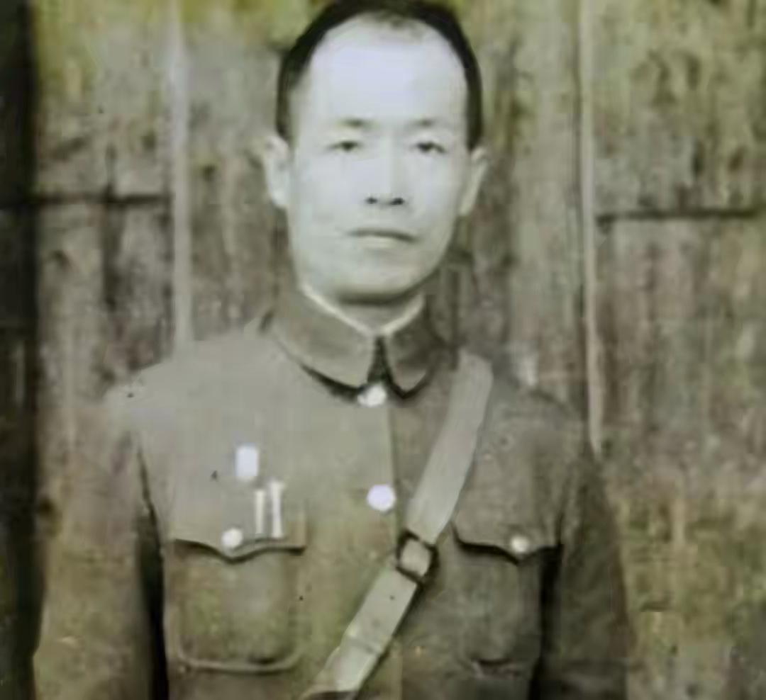 抗日上将李汉魂，调8个师压着日军打，在狭地聚歼一万多纯种日军很多人只知道这