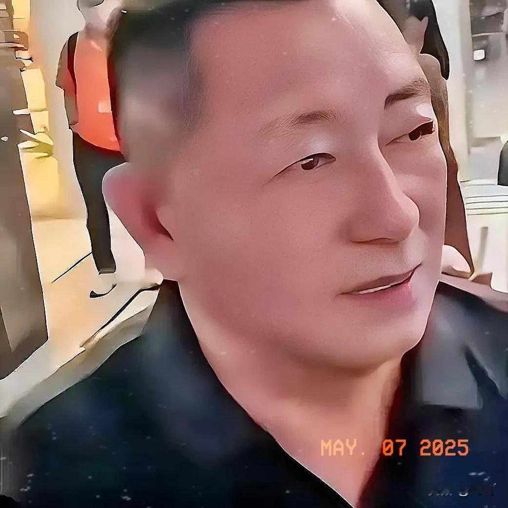 汪小菲和马筱梅相爱两年，今年步入婚姻，面临恶意舆论的困扰，二人都很疲惫。汪大爷很