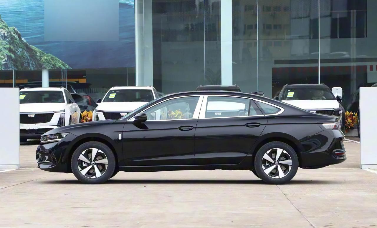 今天，在外地的弟弟说爸打电话跟他说，让他个月回去一趟，让他回去买一台车。其实，弟