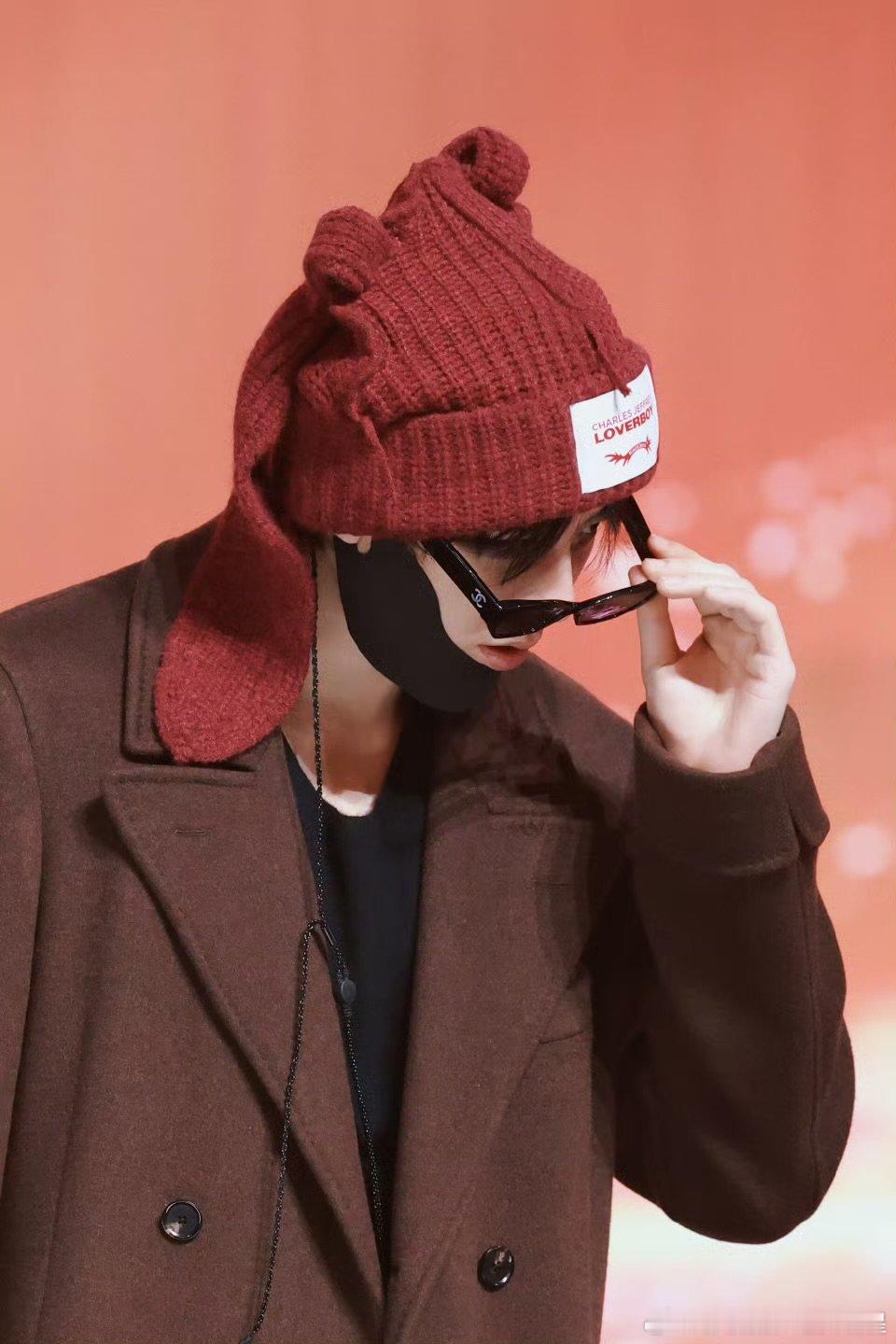 刘宇宁人间小年万物向春刘宇宁一起共赴小团圆刘宇宁人间小年，万物向春，一起共赴小